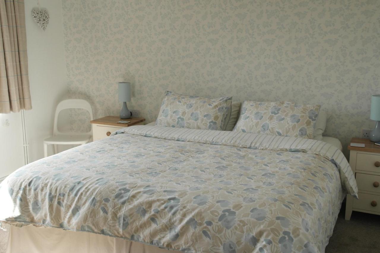 Bed and Breakfast Nettle Bank Лайм-Реджис Экстерьер фото